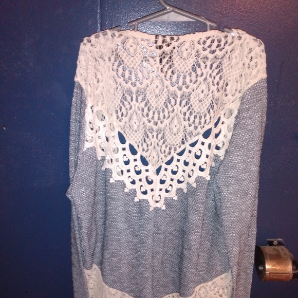 Cardigan - Picture 2 of 4